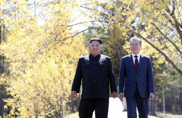 문재인 대통령과 김정은 국무위원장.
