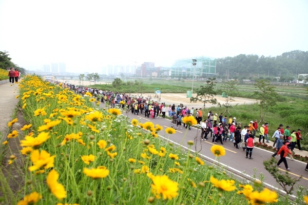 구로구는 ‘제7회 명품 구로 올레길 걷기 행사’를 18일 개최한다고 밝혔다 [구로구 자료사진]