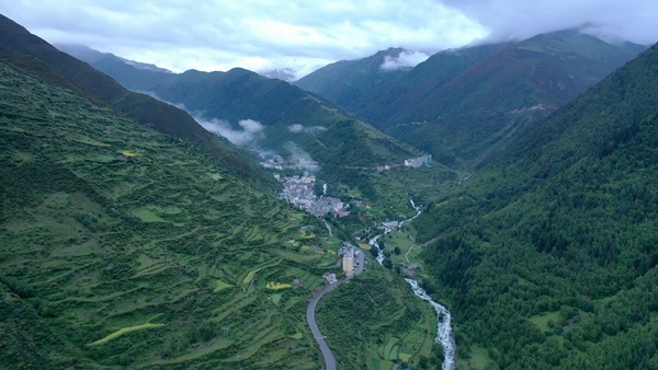 KBS 걸어서 세계속으로-천부(天府)의 땅, 쓰촨성(四川省)에 가다
