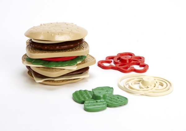 샌드위치 만들기 세트 아이들이 직접 총 12가지의 다양한 재료들을 콤비네이션 해 샌드위치를 만들 수 있는 세트. 25개월 이상 아이들에게 적당하다. 미 FDA 승인 소재로 제조, 식기세척기로 세척 가능하다. 3만2천원, 그린토이즈