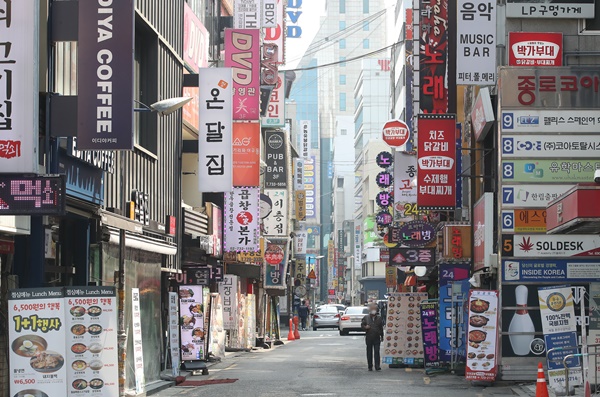 서울 종로구 먹자골목 모습.