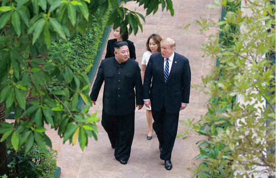 김정은 북한 국무위원장과 도널드 트럼프 미국 대통령이 2월 28일 베트남 하노이 메트로폴 호텔에서 회담을 했다고 노동신문이 1일 보도했다. (노동신문) 2019.3.1