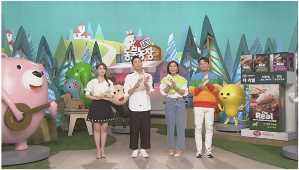 왼쪽부터 김수민·신동엽·정선희·토니안 / 사진 = SBS 'TV 동물농장’ 제공